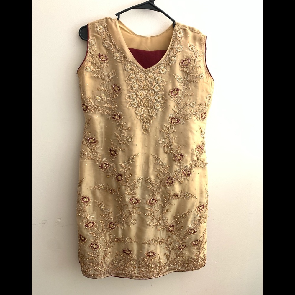 Fancy Indian/Pakistani Salwar Kameez 3 piece set dress, scarf, pants